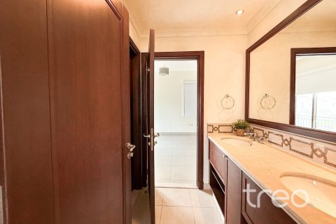 Villa de 4 chambres à Rosa, UAE No. 222753 16