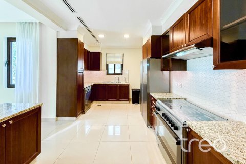 Villa de 4 chambres à Rosa, UAE No. 222753 6