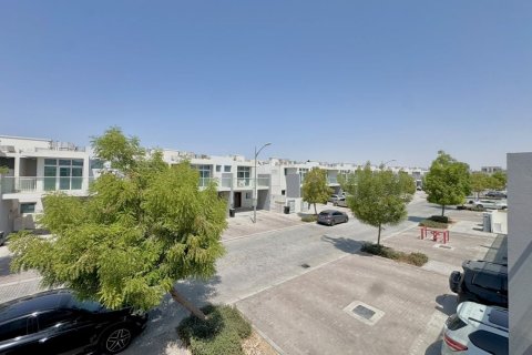 Land de 3 dormitorios en Dubai, UAE No. 215315 16