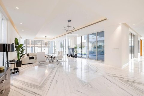 7 bedrooms Villa in Nadd Al Sheba, UAE No. 212739 11