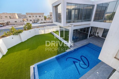7 bedrooms Villa in Nadd Al Sheba, UAE No. 212739 5
