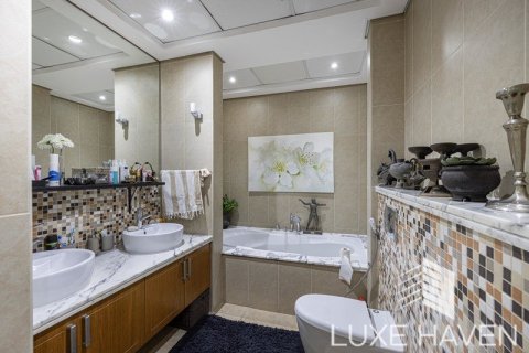 Villa de 3 dormitorios en Jumeirah Park, UAE No. 8543 19
