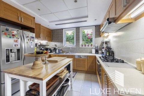 Villa de 3 dormitorios en Jumeirah Park, UAE No. 8543 7