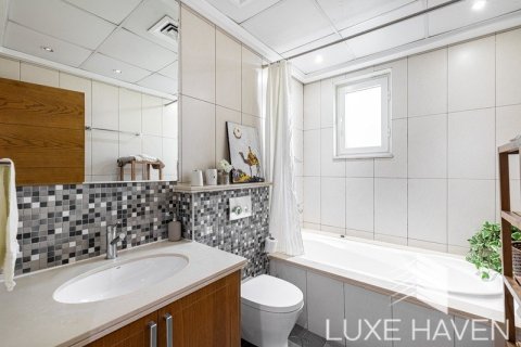 Villa de 3 dormitorios en Jumeirah Park, UAE No. 8543 16