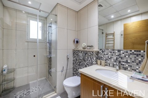 Villa de 3 dormitorios en Jumeirah Park, UAE No. 8543 21