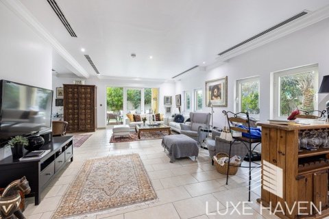 Villa de 3 dormitorios en Jumeirah Park, UAE No. 8543 4