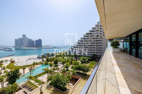 4 bedrooms Penthouse in One at Palm Jumeirah, UAE No. 225233 4