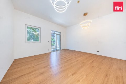 Apartment de 3 dormitorios en Motor City, UAE No. 213272 8