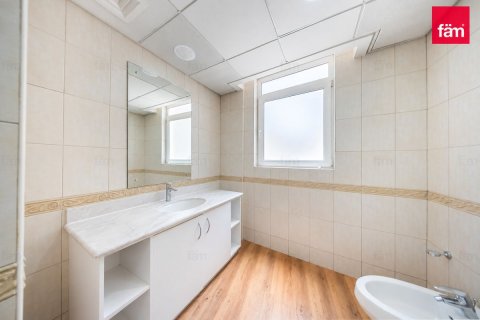 Apartment de 3 dormitorios en Motor City, UAE No. 213272 17