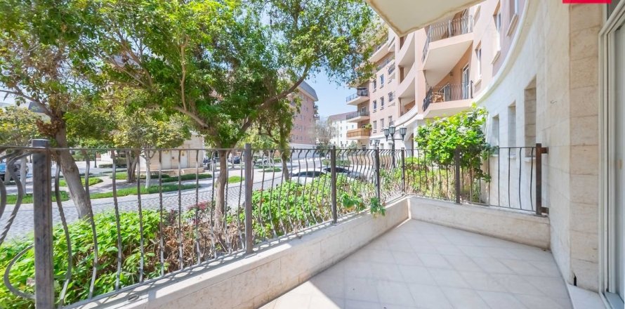 Apartment de 3 dormitorios en Motor City, UAE No. 213272