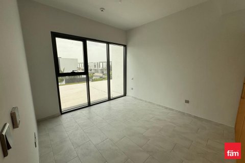 4 bedrooms Villa in Dubai, UAE No. 120236 16