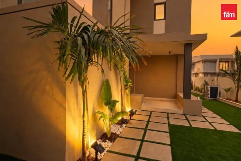 Villa de 4 chambres à Jebel Ali, UAE No. 222230 22
