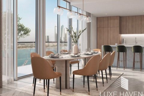 Квартира с 2 спальнями в EMAAR Beachfront, ОАЭ №7872 10