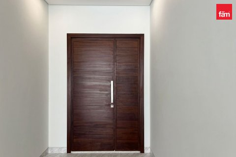 4 bedrooms Villa in Dubai, UAE No. 219243 10