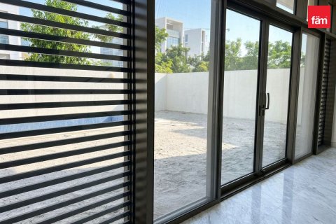 4 bedrooms Villa in Dubai, UAE No. 219243 14