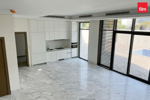 4 bedrooms Villa in Dubai, UAE No. 219243 4