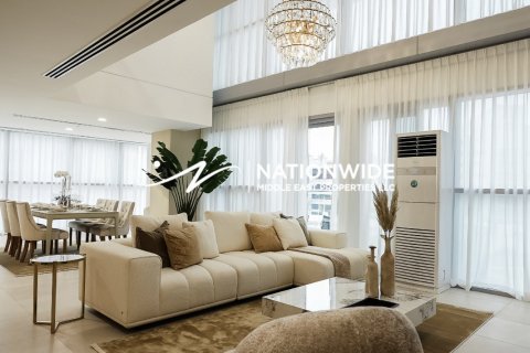 1 bedroom Apartment in Abu Dhabi, UAE No. 106018 3