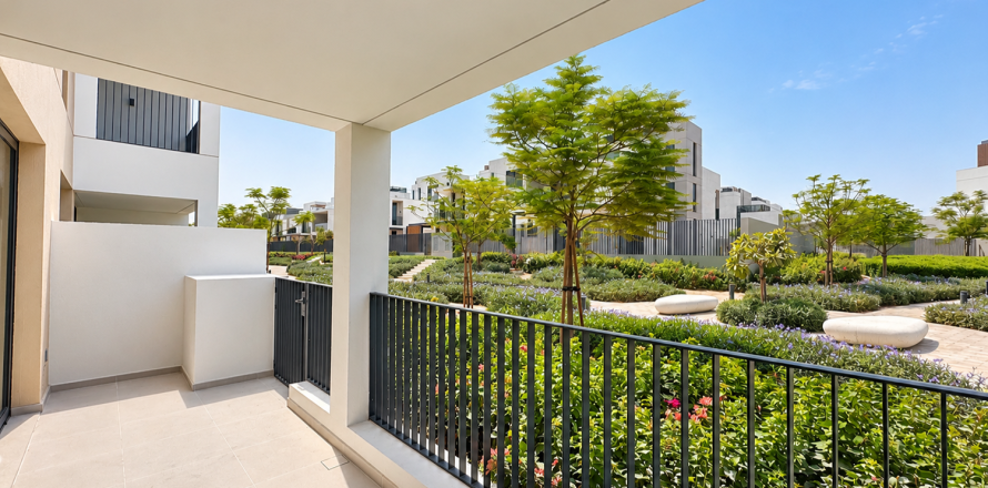 Townhouse de 3 dormitorios en Arabian Ranches 3, UAE No. 215379
