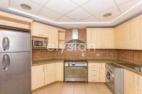 Apartment de 3 dormitorios en Palm Jumeirah, UAE No. 64736 8