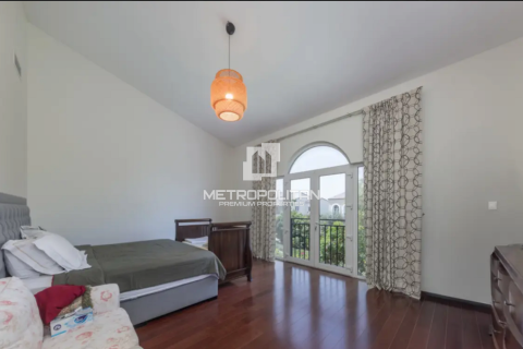 Villa de 3 dormitorios en Motor City, UAE No. 128308 12
