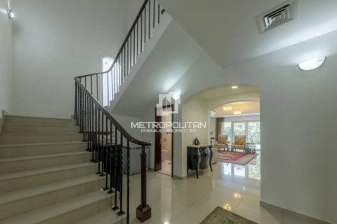 Villa de 3 dormitorios en Motor City, UAE No. 128308 6