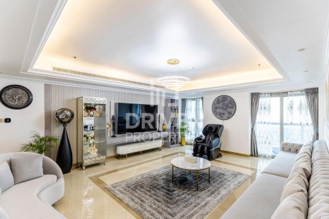 5 bedrooms Penthouse in Princess Tower, UAE No. 212505 13