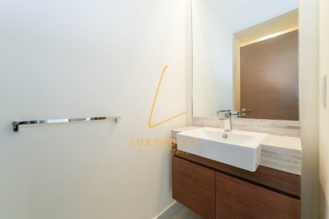 Apartment de 2 dormitorios en Al Wasl, UAE No. 168554 5