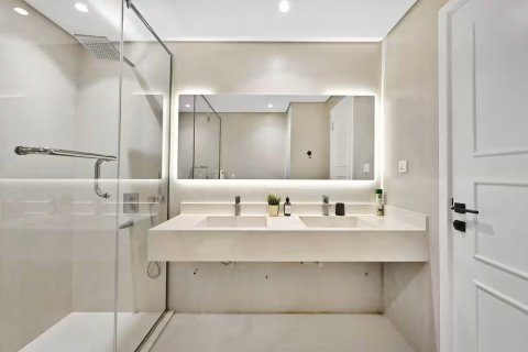 2 bedrooms Apartment in Dubai Marina, UAE No. 226441 19