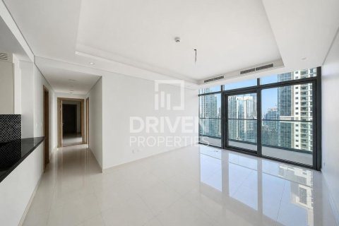 Apartment de 2 dormitorios en Paramount Tower Hotel & Residences, UAE No. 215174