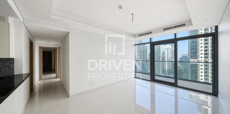 Apartment de 2 dormitorios en Paramount Tower Hotel & Residences, UAE No. 215174