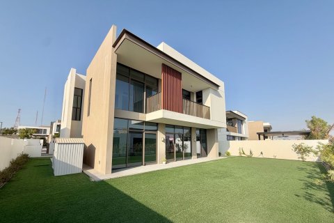Villa de 4 dormitorios en Al Furjan, UAE No. 223456