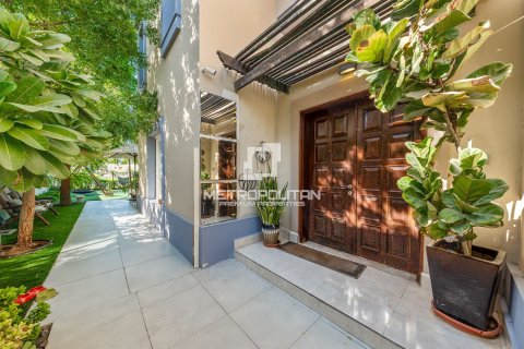 Villa de 3 chambres à Springs 15, UAE No. 128876 4