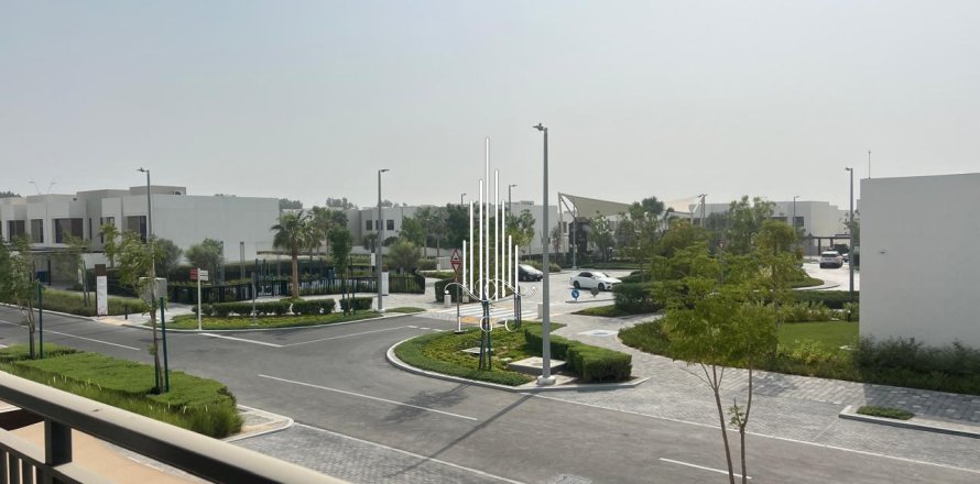Villa de 4 dormitorios en Yas Island, UAE No. 76698