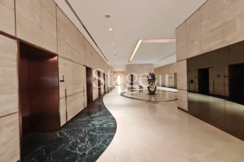 Квартира с 1 спальней в AL HABTOOR TOWER, Al Habtoor City, ОАЭ №208468 4