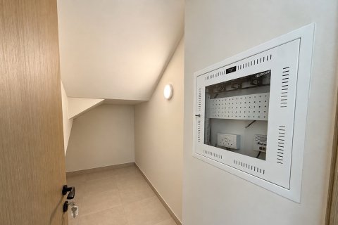 Villa de 6 dormitorios en Damac Lagoons, UAE No. 215387 23