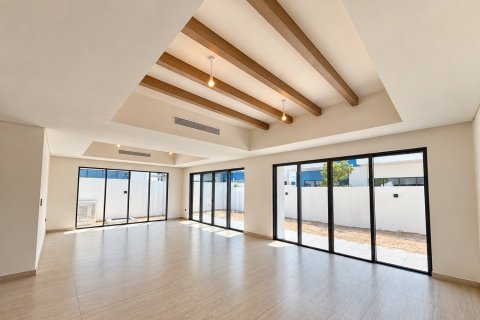 Villa de 6 dormitorios en Damac Lagoons, UAE No. 215387 3