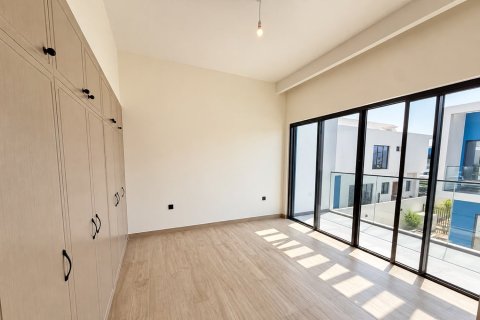 Villa de 6 dormitorios en Damac Lagoons, UAE No. 215387 18