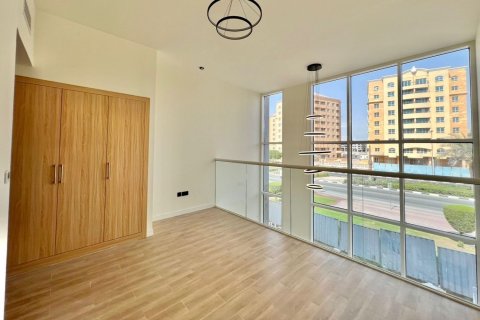 Таунхаус с 4 спальнями в Дубай Инвестмент Парк, ОАЭ №226461 7