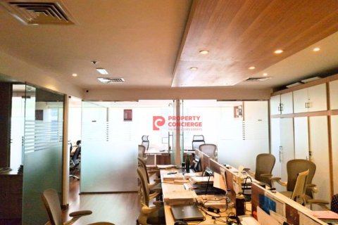 Office de 102m² en Lake Allure, UAE No. 19362 8
