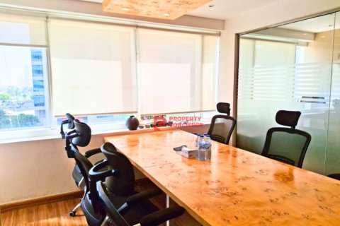 Office de 102m² en Lake Allure, UAE No. 19362 10