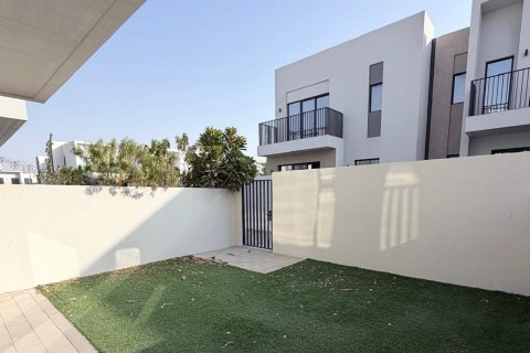 Townhouse de 3 dormitorios en Dubai South (Dubai World Central), UAE No. 215358