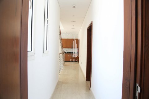 Villa de 5 dormitorios en The Marina, UAE No. 34734 17