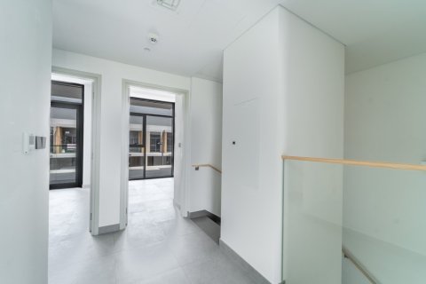3 bedrooms Townhouse in Dubai, UAE No. 217079 8