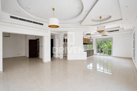 Villa de 5 dormitorios en The Villa, UAE No. 214139 5
