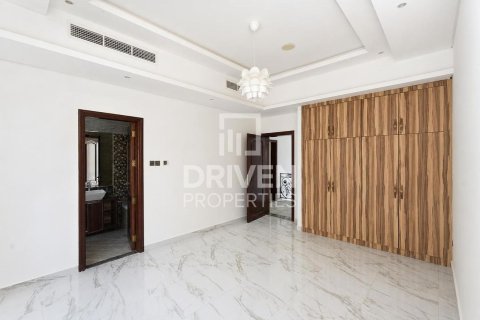 Villa de 5 dormitorios en The Villa, UAE No. 214139 17