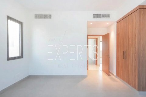 Villa de 4 chambres à Khalifa City, UAE No. 225081 12