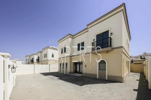 Villa de 4 chambres à Khalifa City, UAE No. 225081