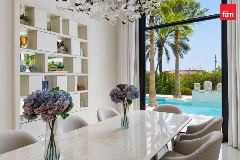 Villa de 4 dormitorios en Jumeirah Islands, UAE No. 205568 5