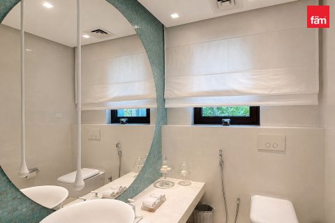 Villa de 4 dormitorios en Jumeirah Islands, UAE No. 205568 20