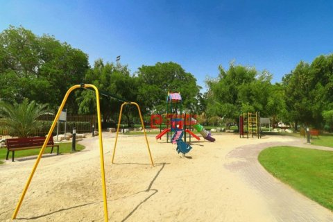 Apartment de 2 dormitorios en The Gardens, UAE No. 39683 13